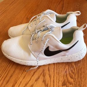 Men’s Nike Roshe Run Speckled Sole